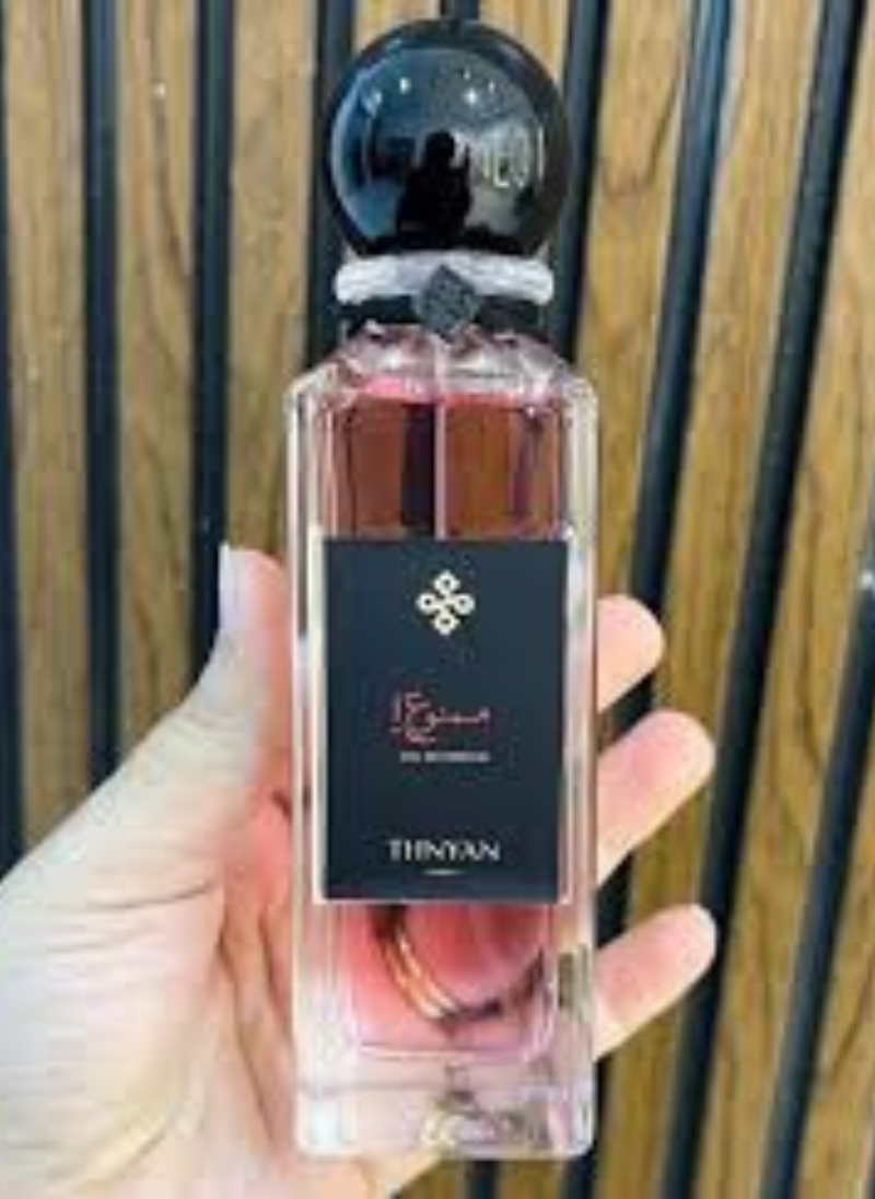 Mhanoun Al Thanyan perfume 125 ml معنون الثنيان عطر 125 مل